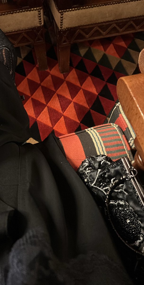 تشرفت اليوم بتلبية دعوة سمو أمير منطقة عسير، ومجتمع ثراء الشبابي، لحضور حفل تخريج قادة ثراء المبدعين ،
فخورون بمخرجات هذا المنجز العظيم الذي يعكس روح العطاء والتميز في شباب وطننا ✨

<a href="/TharaAseer/">مجتمع ثراء الشبابي</a>