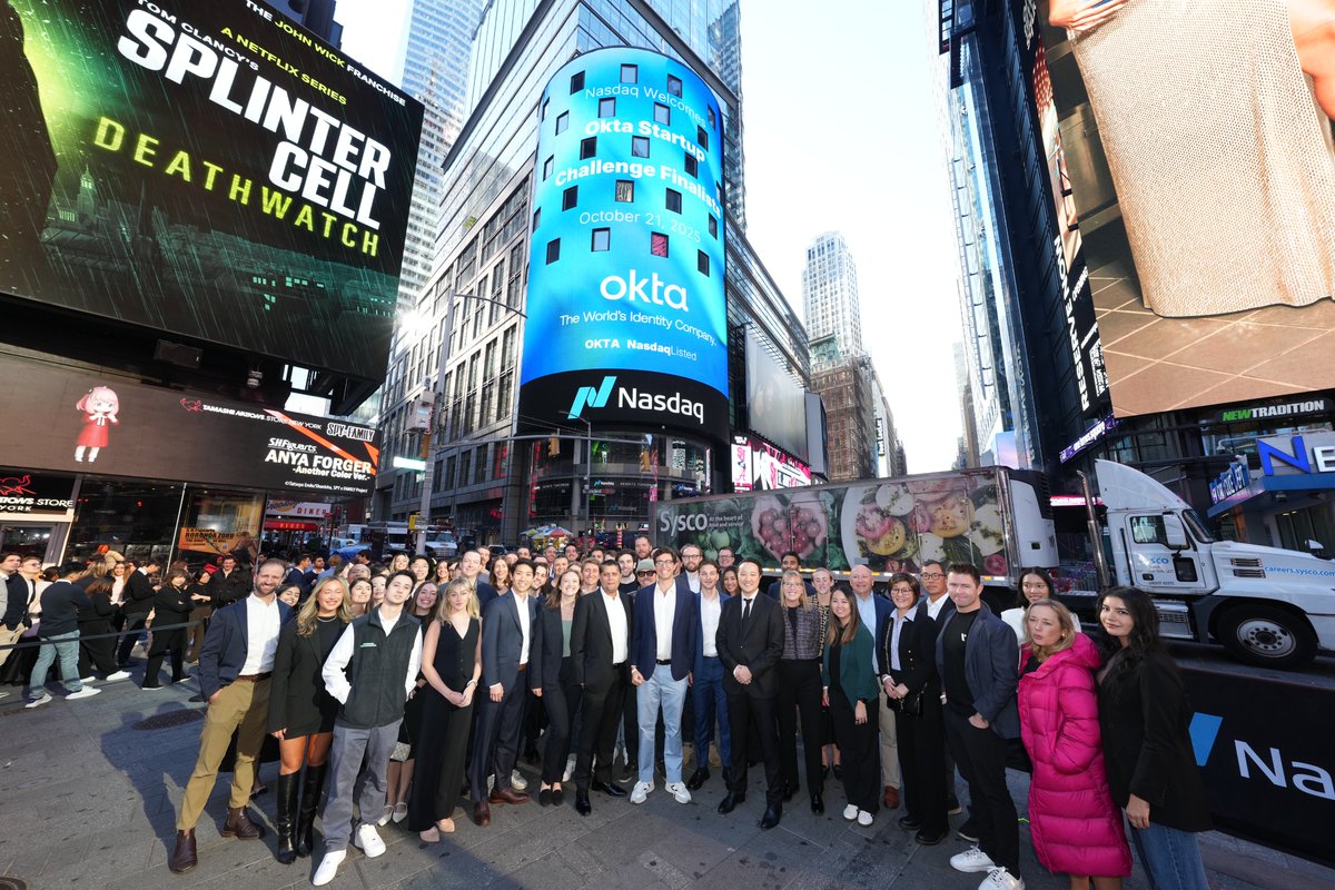 Clearly AI tweet media