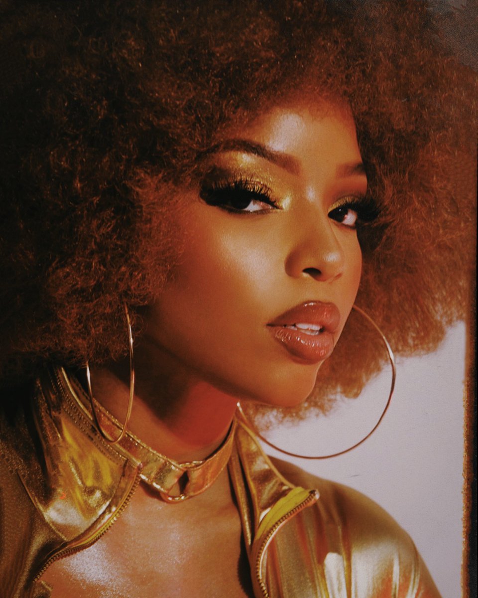 ChloeBailey's tweet image. I’m Foxy Cleopatra and I’m a whole lotta woman!!! #HappyHalloween