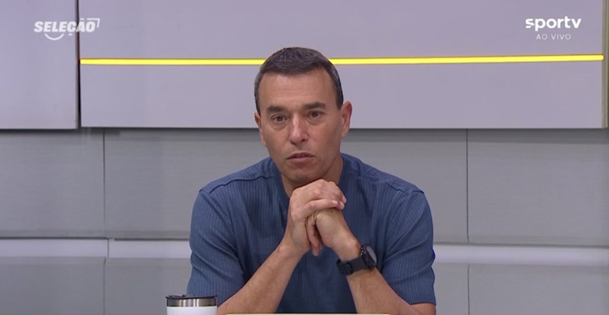 “Eu queria dar um salve para a torcida do Vasco. O acordo dos clubes era de torcida dividida, e das 50 mil pessoas que foram ontem ao Maracanã, no máximo 15 mil eram torcedores do Fluminense. O Vasco foi grande na arquibancada também. Impressionante a torcida do Vasco.”

🎙️ André