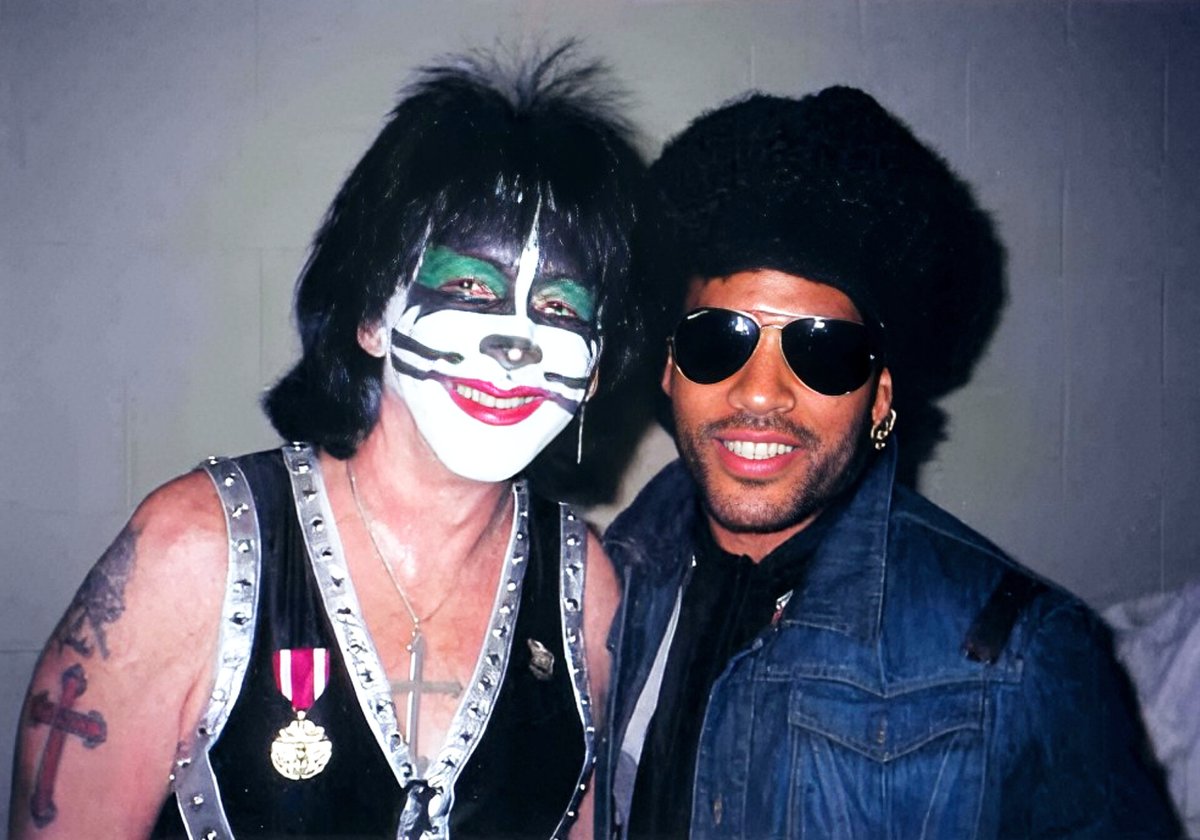 PeterCrissFeed's tweet image. 21 Years Ago @LennyKravitz Attended KISS Concert In New Jersey Peter Said: Lenny Kravitz is without a doubt the sweetest guy I&apos;ve met in a long time and one of the best guitarists working today. I&apos;d love to play with him someday. I wanted to hear Hooligan.

#KISSARMY #PeterCriss