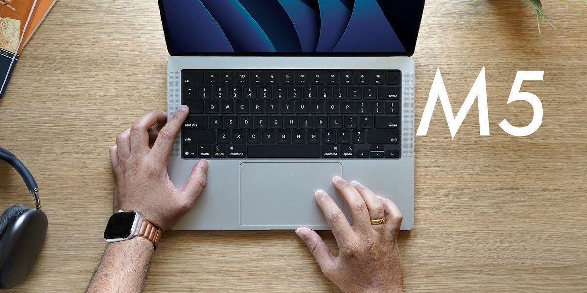 technolobeYT's tweet image. New MacBook Pro with M5 Chip is in the house. Some serious performance gains especially for on device AI use cases. Watch my unboxing and impressions here -

youtu.be/iESo-eCJxtg