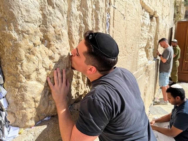 HeartTank64's tweet image. Yall not ready for this conversation
#fishtank #isreal