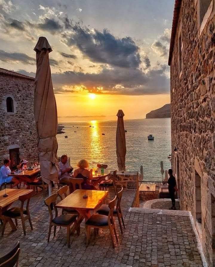 Καλό βράδυ! 
Λιμένι Μάνης..🇬🇷🩵🇬🇷