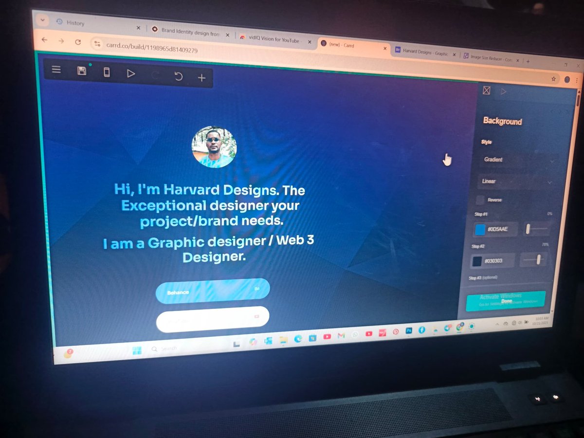 HarvaDesigns477's tweet image. Creating my website portfolio 💙
Quote this post with your Portfolio interface let me see.