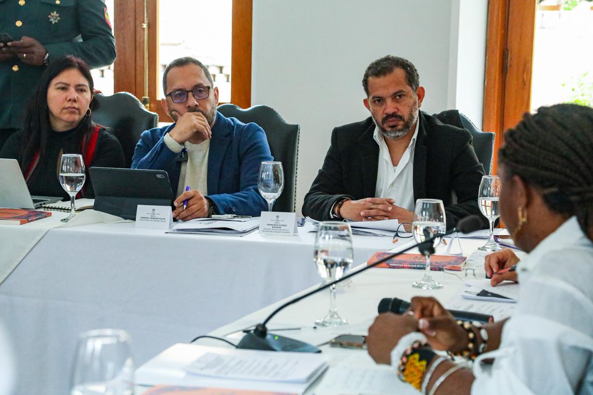 Este espacio de nivel ministerial busca articular acciones interinstitucionales para avanzar en medidas de reparación histórica dirigidas a los pueblos étnicos, superando los efectos del racismo, la discriminación y el colonialismo.