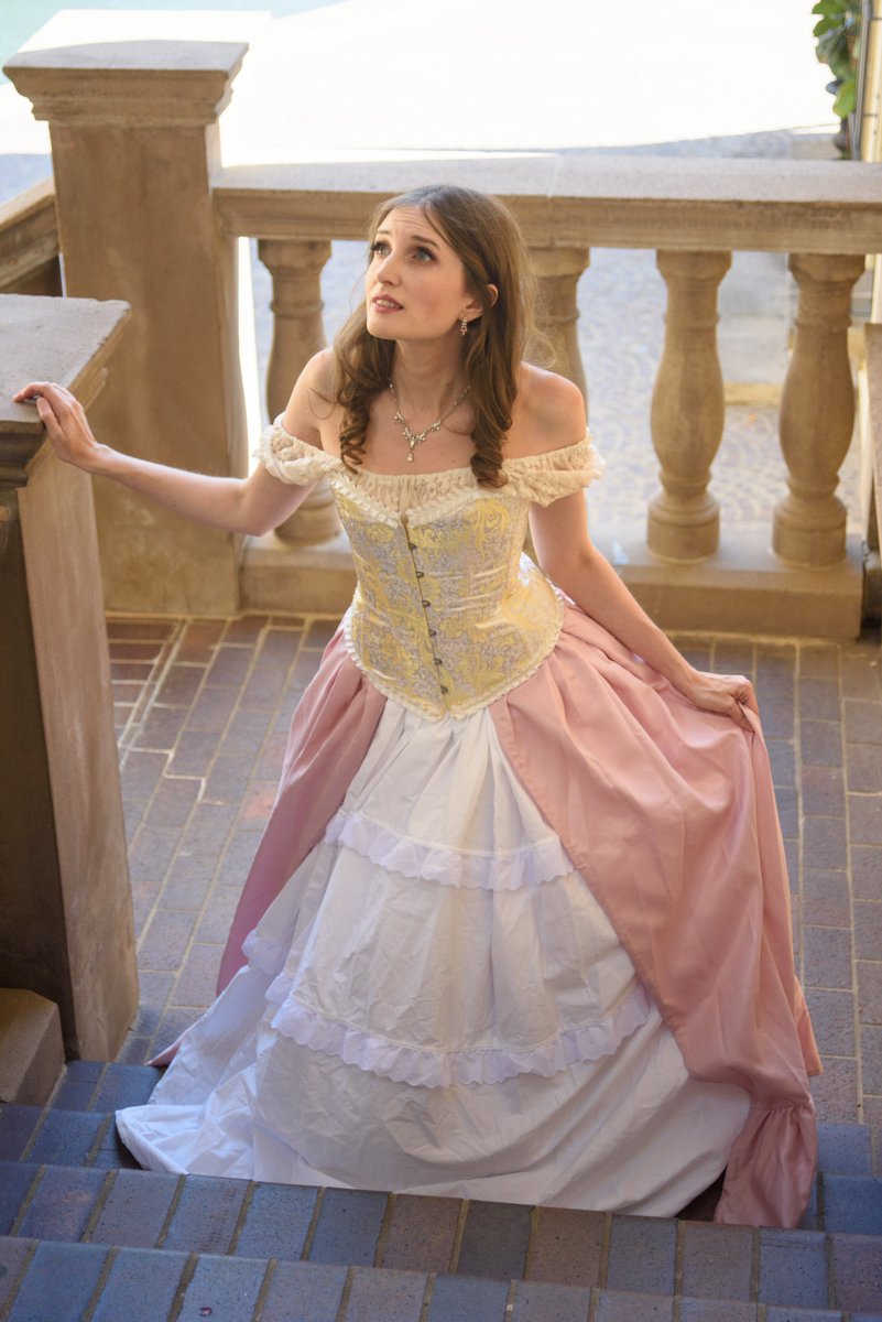 katieotten13's tweet image. Doing some more princess stuff👑☺

Photography: Deepak Nath Gupta Photography

#modeling #princess #Dallas