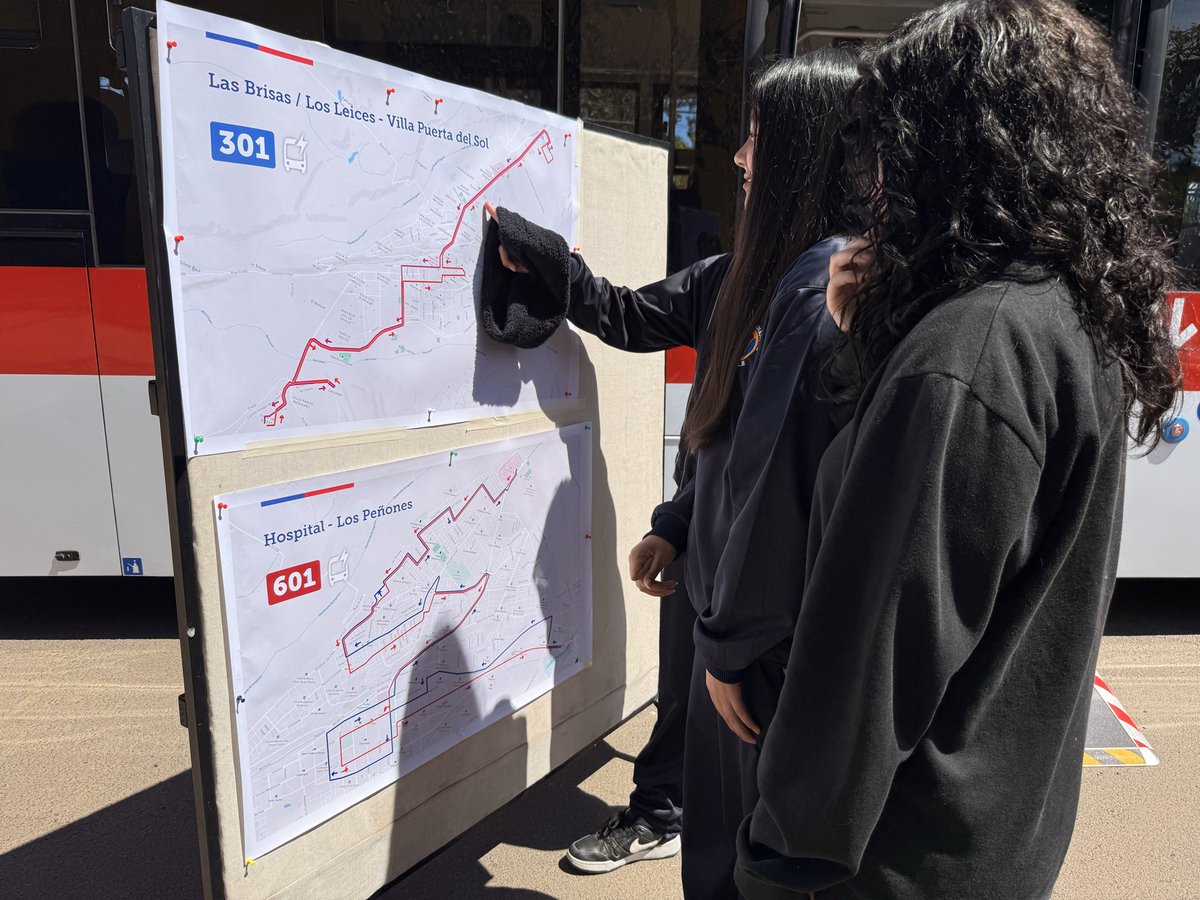En #Ovalle, en el colegio Manantial participamos de la captura temprana de la fotografía que realiza Junaeb para que los estudiantes obtengan la TNE. 
Con la TNE, los alumnos podrán optar a la rebaja de la tarifa en los buses eléctricos que operarán el próximo año en la comuna.