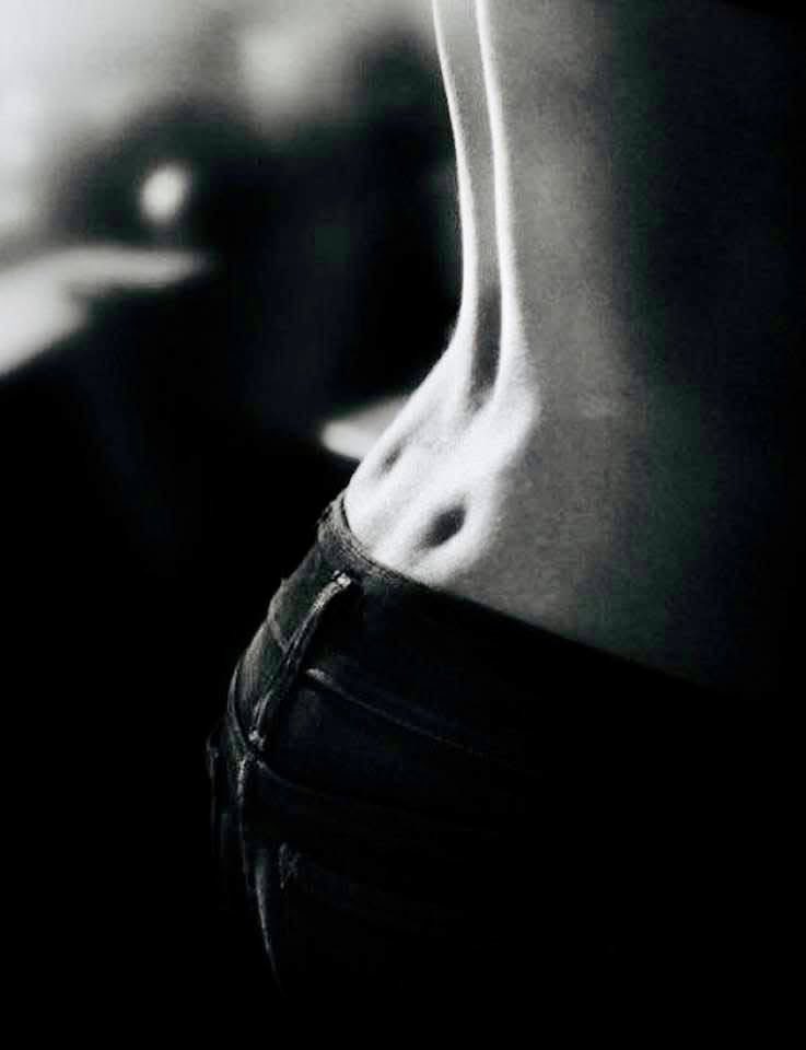 “It is not enough to conquer; one must know how to 
seduce.”🌷