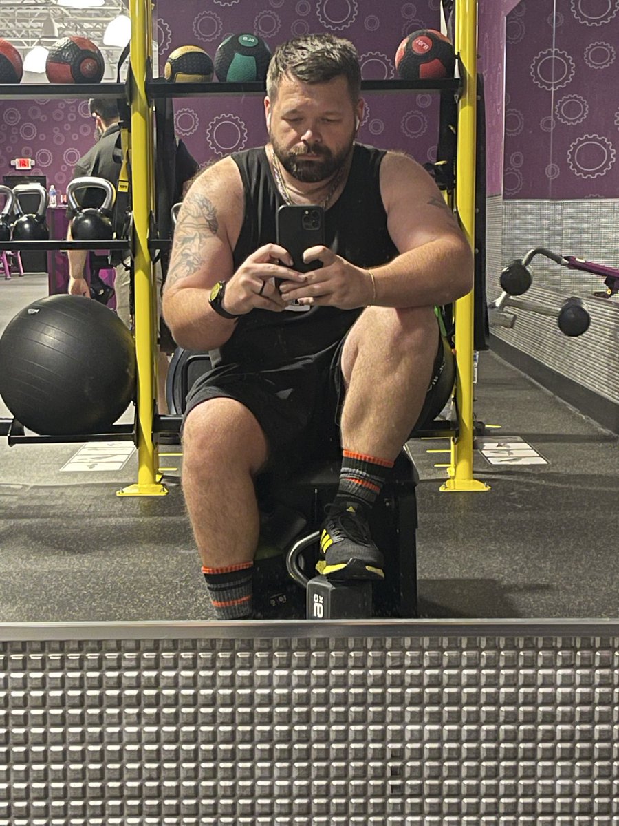 Been focusing on myself and getting back in the gym. This is one of my favorite progress pictures so far 😈