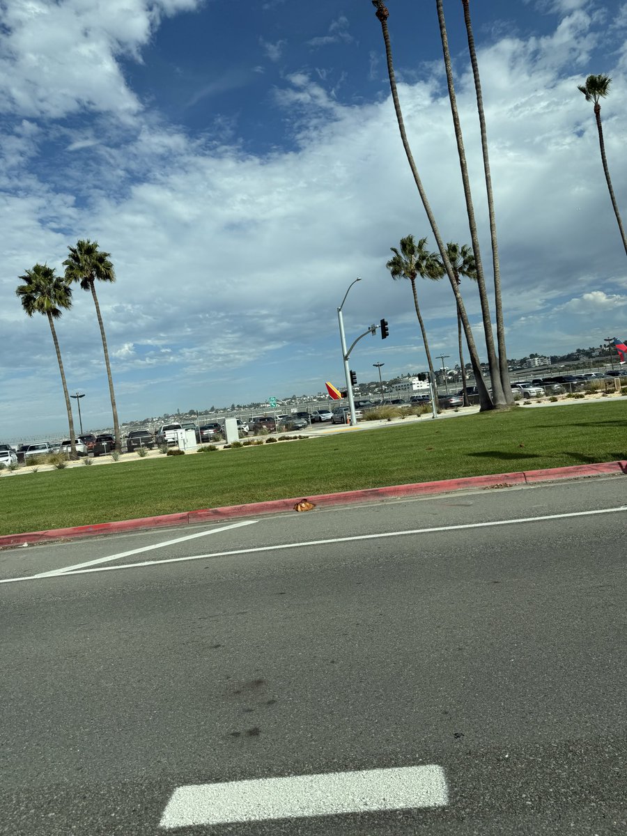 RandomBeans_'s tweet image. Bye San Diego :(