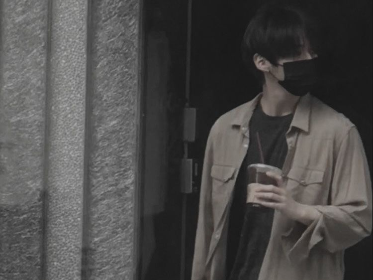 leeminHOThighs's tweet image. Minsung miso mnsvng 🐰🐿 socmed au :

Jisung can see people&apos;s past life by looking in their eyes. Jisung never sees himself in Minho&apos;s past lives.