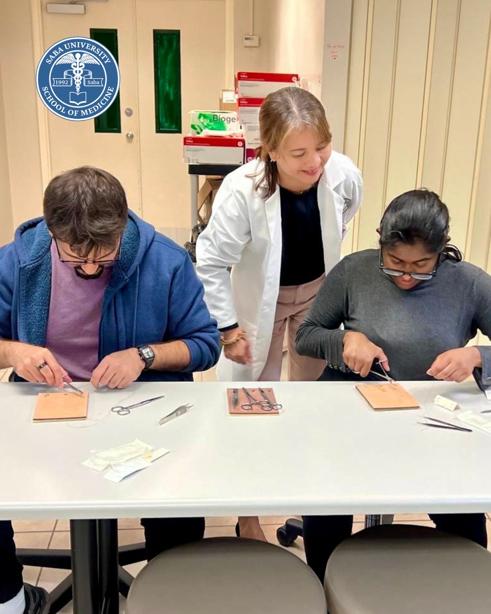 sabamedschool's tweet image. Hands-on skills in action! 🧵

#SabaMedSchool’s Student Surgical Association recently hosted a #Suture Clinic Workshop, helping students build confidence and competence in essential surgical techniques. 🩺