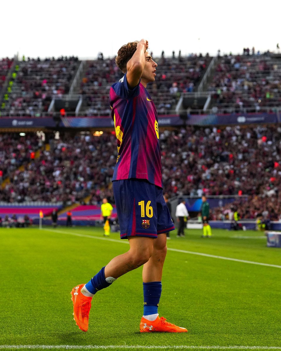 BarcaUniversal's tweet image. Fermín in the first half vs Olympiacos:
- 2 goals
- 36 touches
- 5 passes into the final third