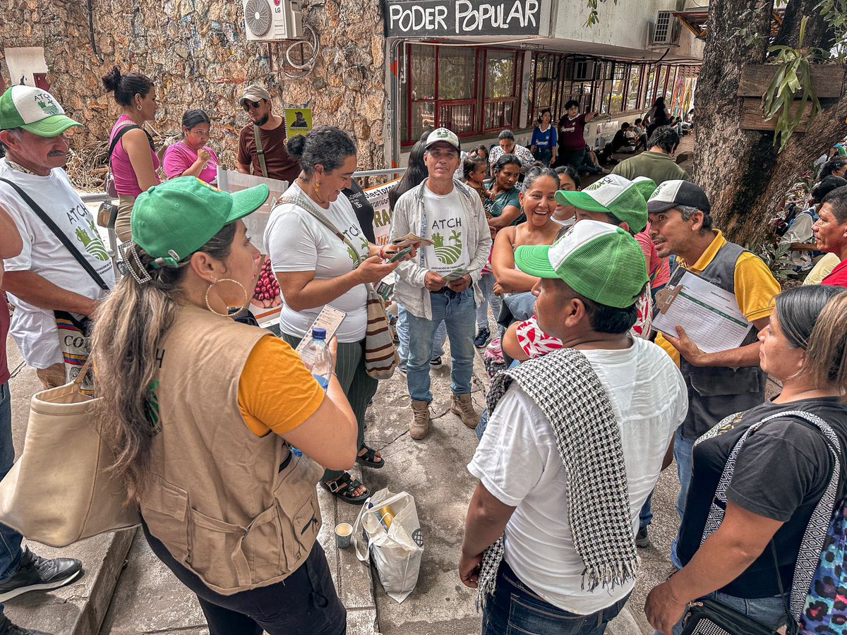 💪🏻🌾Desde Neiva, más de 400 campesinos se reunieron en respaldo a la #ConsultaCampesinaYa, promoviendo la participación ciudadana en este ejercicio democrático que fortalece la voz del campo y el compromiso con la Reforma Agraria.