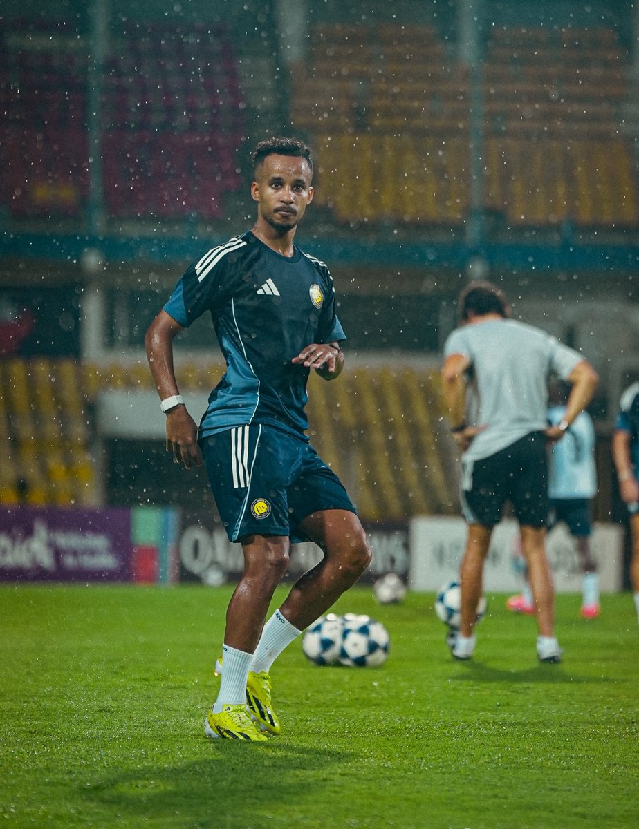 عمـلٌ لا يتوقـف 💛