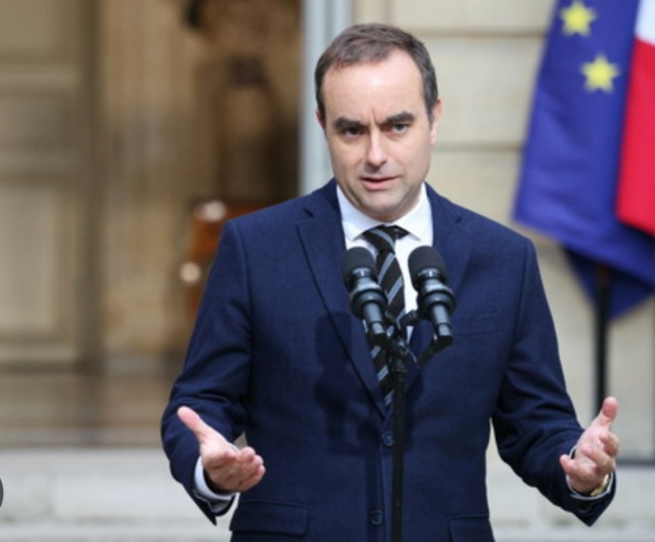 Sébastien Lecornu a demandé 2 policiers et un chauffeur pour ses parents..
Et après ça nous parle d'économie.. et de sentiment d'insécurité..
L'hypocrisie au max.
#Facealinfo