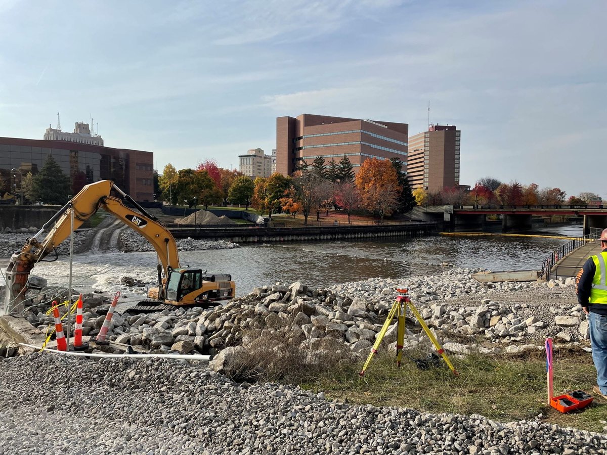 MichiganEGLE's tweet image. Michigan has over 1,000 state-regulated dams — many decades or even a century old.
The need for regulatory reforms and sustained investment in dam safety has never been more urgent. tinyurl.com/mvu7p8nc #MiEnvironment