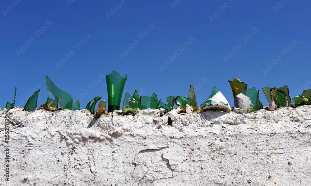 <a href="/MarcelaHerreraR/">Marcela HerreraR</a> Tal vez al Louvre le falte algo más contundente en temas de seguridad