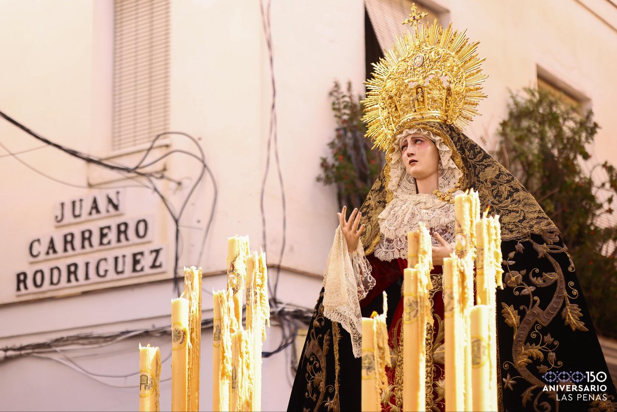 🟪⬛️ 𝗖𝗥𝗢𝗡𝗜𝗖𝗔 𝗗𝗘 𝗟𝗢𝗦 𝗖𝗨𝗟𝗧𝗢𝗦 𝗘𝗫𝗧𝗥𝗔𝗢𝗥𝗗𝗜𝗡𝗔𝗥𝗜𝗢𝗦 𝗘𝗡 𝗛𝗢𝗡𝗢𝗥 𝗗𝗘 𝗠𝗔𝗥𝗜́𝗔 𝗦𝗔𝗡𝗧𝗜́𝗦𝗜𝗠𝗔 𝗗𝗘 𝗟𝗢𝗦 𝗗𝗢𝗟𝗢𝗥𝗘𝗦   ⬛️🟪⁣
⁣
La hermandad de las Penas ha celebrado los días 18 y 19 de octubre de 2025 los cultos extraordinarios en honor a