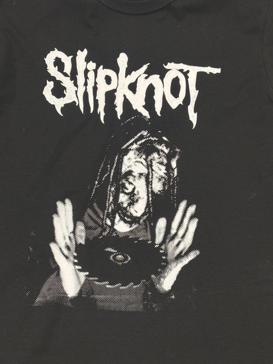 Transemo_ropas's tweet photo. ALERTA DE PRODUTO NOVO!

Camiseta Eyeless - Slipknot 

100R$

Tamanhos: P M G e GG
Baby tee: M G e GG 
(a estampa não cabe na P) https://t.co/S4H2scMRjw
