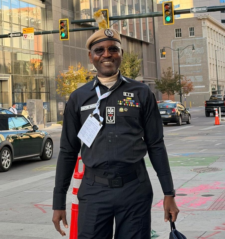 YomiShogunle's tweet image. Whenever I walk the streets overseas/abroad in my 🇳🇬 Nigeria Police uniform, I’m often stopped by locals who say, "Thank you for your service."
📍 Downtown - Denver, Colorado USA.