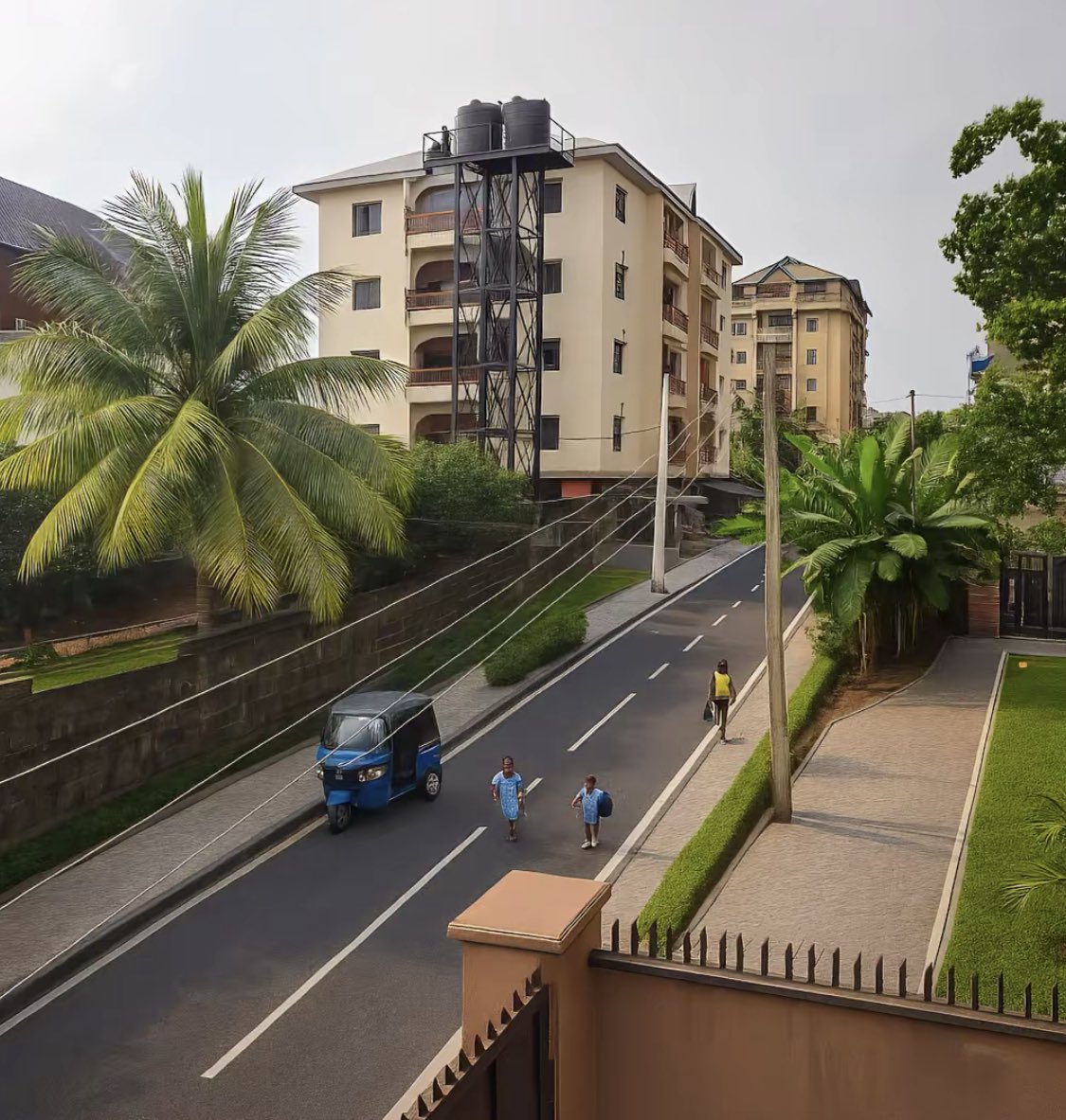 Updateboyx's tweet image. Frame 1 real picture. Frame 2 AI.
Every local government chairman in Nigeria should start fixing every road in their LG. It cost you nothing. Stop embezzling money.
Tag your LG chairman let him see this picture. That's if they even have Twitter handle. Smh.