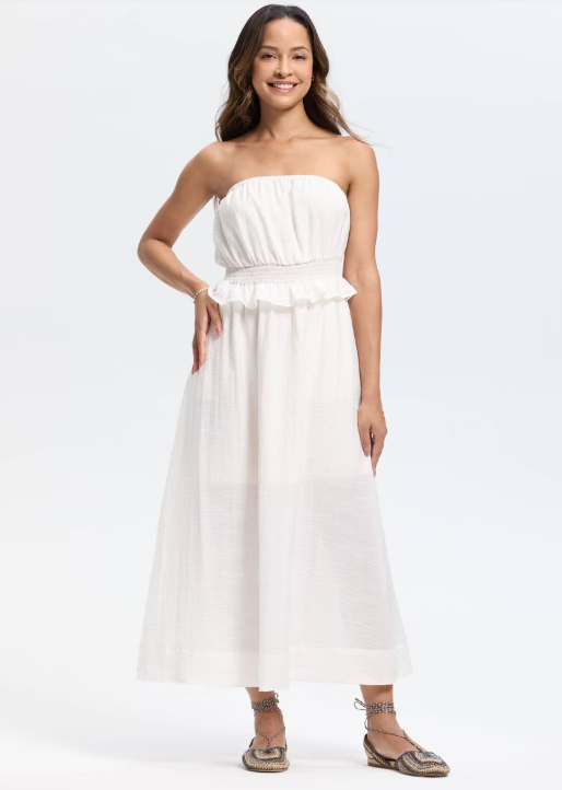 TurnerSand4927's tweet image. Effortless elegance meets everyday comfort with the Women&apos;s Maxi Tunic Dress by Universal Thread. Featuring a strapless design, smocked waist, and side pockets—perfect for sunny days. #MaxiDress #UniversalThread #SummerStyle #TargetFinds

target.com/p/women-s-maxi…