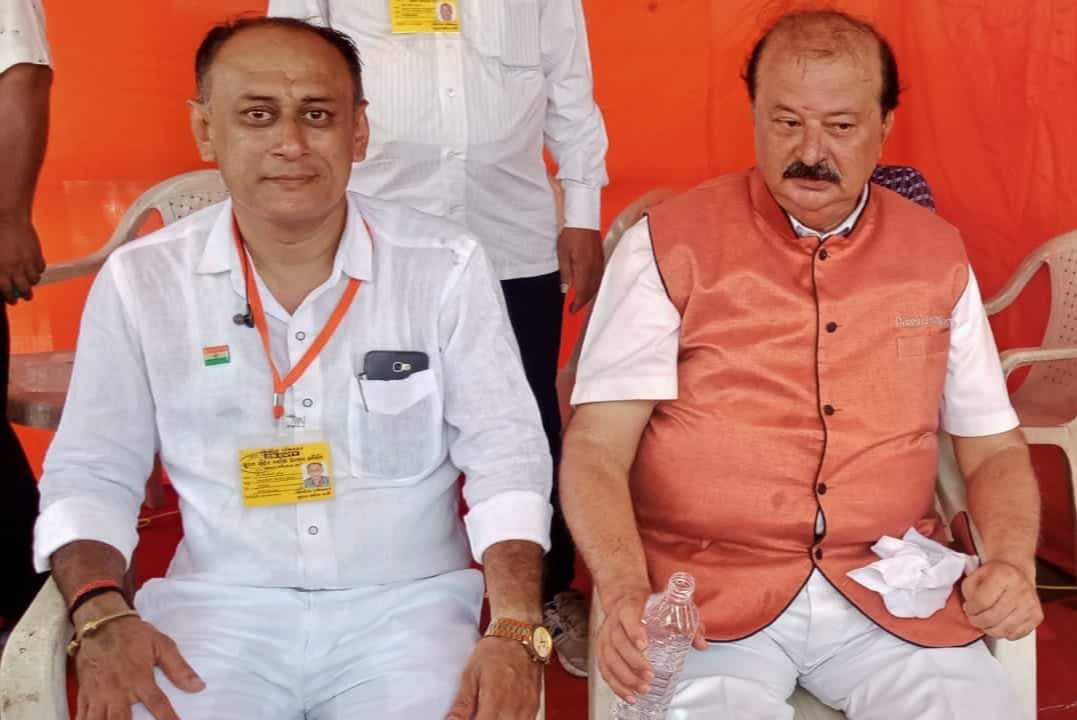 BipinJPatel3's tweet image. ધારાસભ્યશ્રી અને ગુજરાત સરકારના પૂર્વ કેબિનેટ મંત્રી પૂર્ણેશભાઈ મોદીને જન્મદિવસની શુભેચ્છા પાઠવવા નીચે દર્શાવેલ hashtag નો ઉપયોગ અચૂક કરવો
#HBDPurneshModi24x7