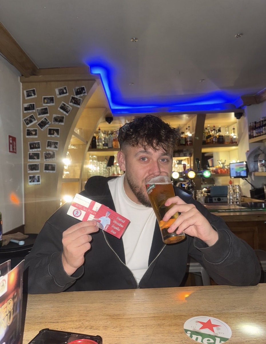 AVFC. In your town, assessing your Red Light Employees..🇳🇱🇳🇱