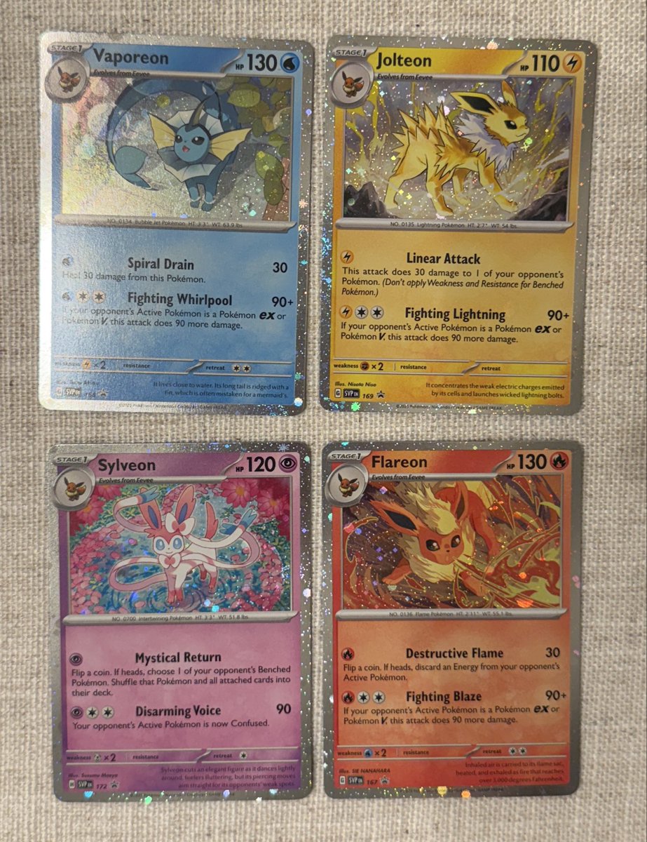 running my first solo giveaway with these four eeveeloution promos!

to enter:
✅ follow
✅ like
✅ retweet

winner will be chosen tuesday, oct 28th at 5 pm est