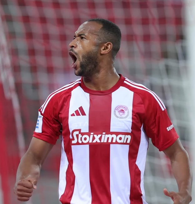 futbolarena's tweet image. El Kaabi&apos;nin kariyer: 387 maç. 220 gol. 💥