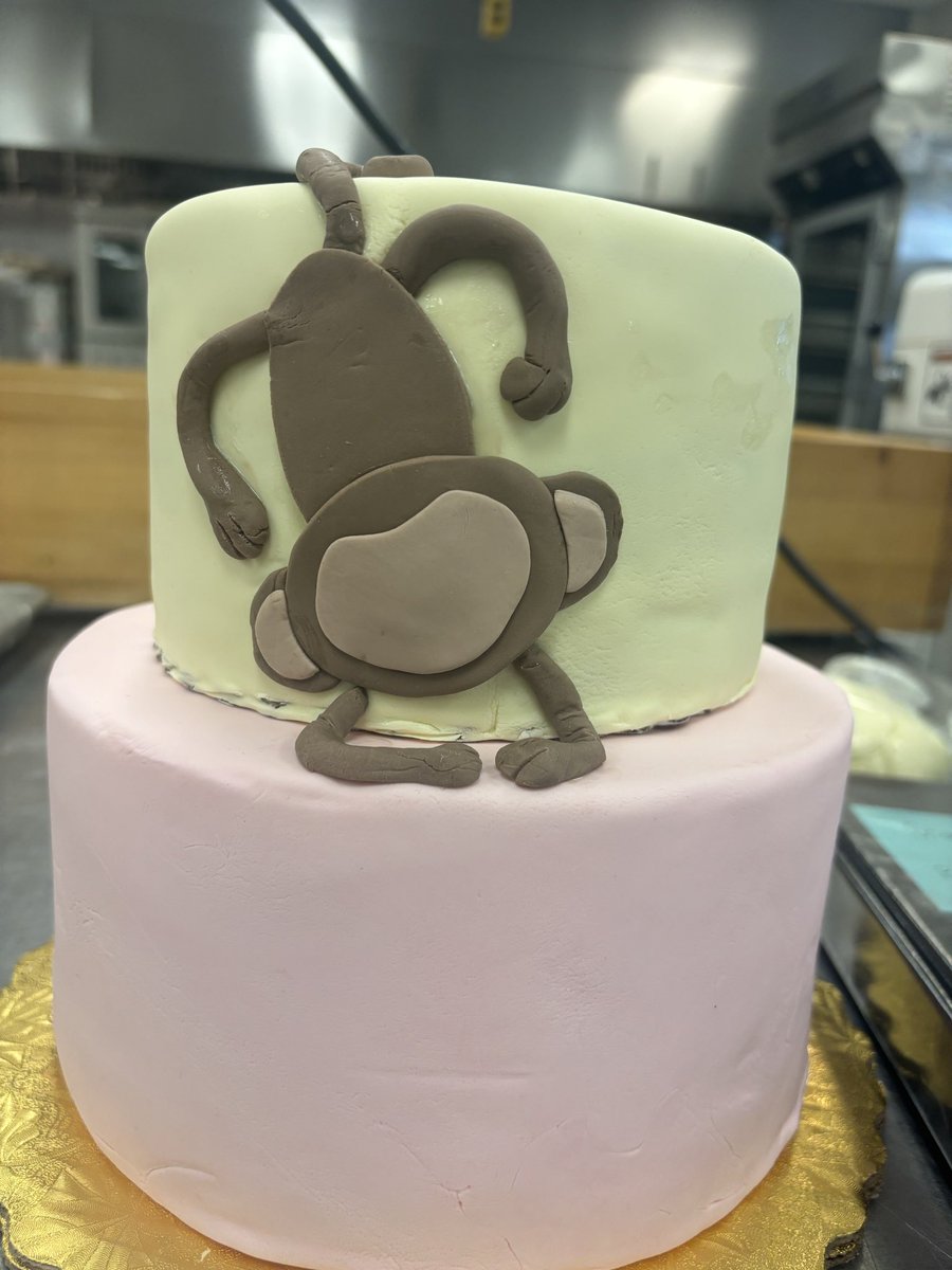 exitwoond's tweet image. I HATE FONDANT I HATE FONDANT