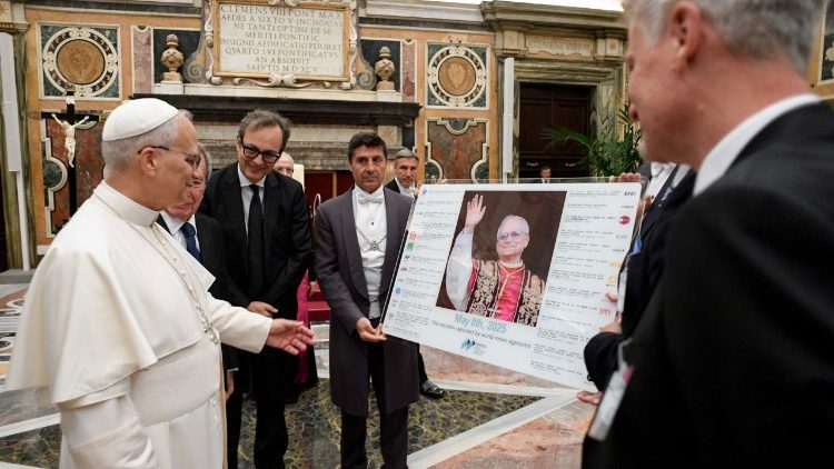 riial's tweet image. #PapaLeónXIV «Estén atentos a los #algoritmos. La información no puede ser esclava del #clickbait» riial.org/leon-xiv-esten…  #riial #serredhacerred #laiglesiateescucha #centroguadalupe