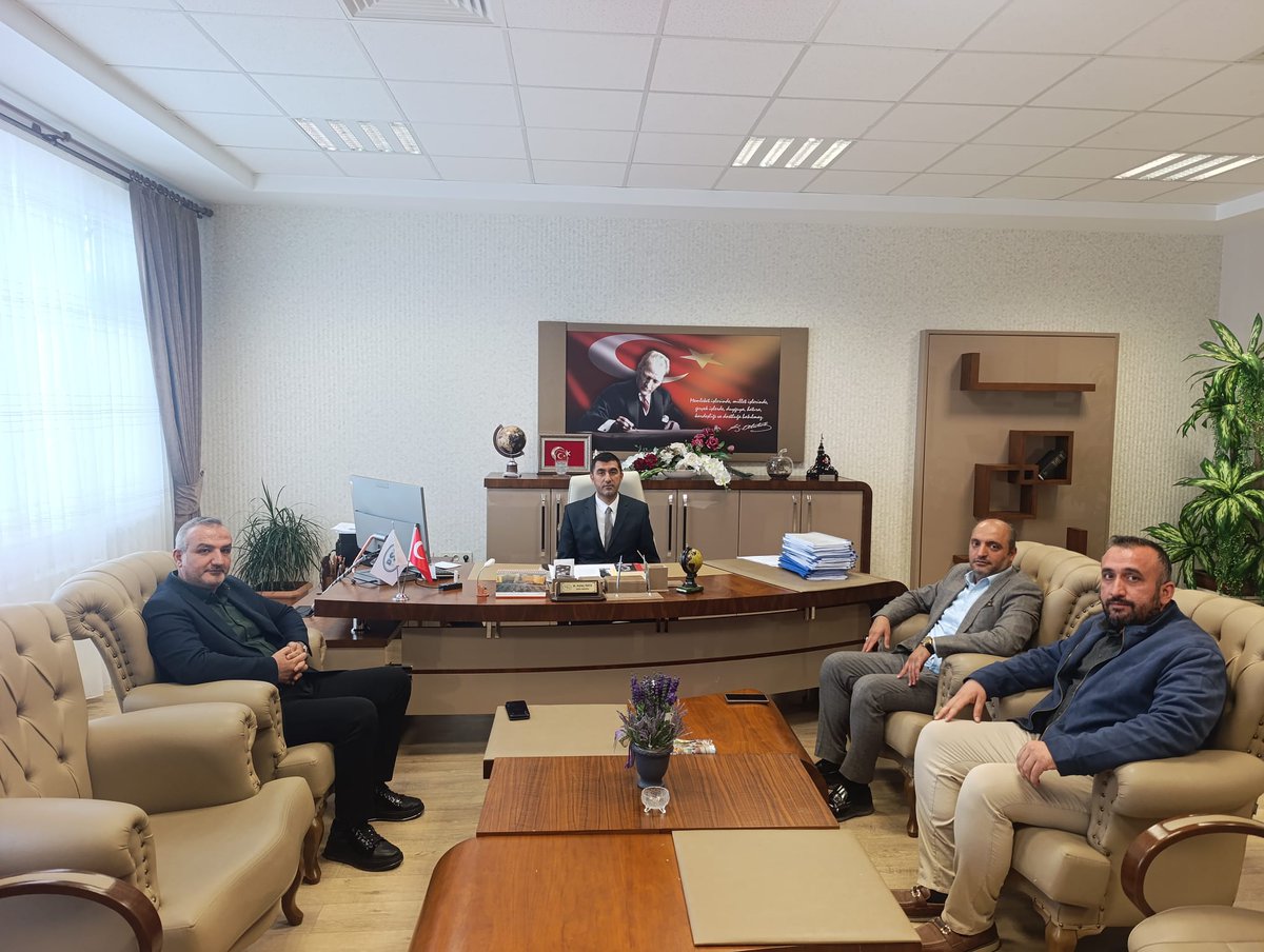 📍 DSİ Malatya Şube Müdürlüğü Ziyareti

İl Başkanımız Av. Hamza Paşahan ve il başkan yardımcılarımız, DSİ Malatya Bölge Müdürü Sn. Mehmet Aytaç Sucu’yu ziyaret etti.

Şehrimizin can damarı olan sulama suyu konusunu istişare ederek, verimli bir görüşme gerçekleştirildi.

Nazik