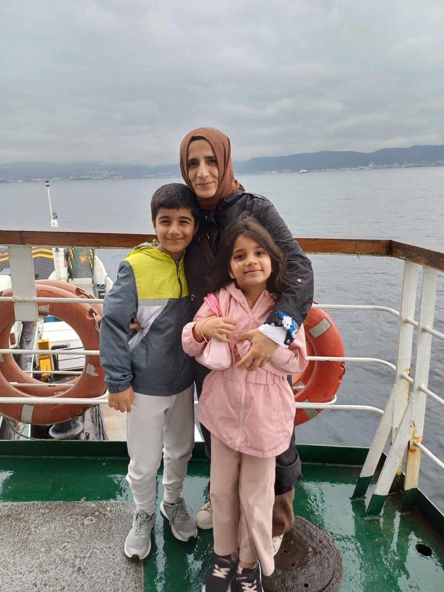 Halid_Velid🎣 (@halid_mahmut) on Twitter photo <a href="/Tutsak_Bebek/">Tutsak Bebekler</a> Rabbim özgürlüklerine kavuştursun inşallah
7AylıkHamile Tutuklandı <a href="/Tutsak_Bebek/">Tutsak Bebekler</a> Rabbim özgürlüklerine kavuştursun inşallah
7AylıkHamile Tutuklandı