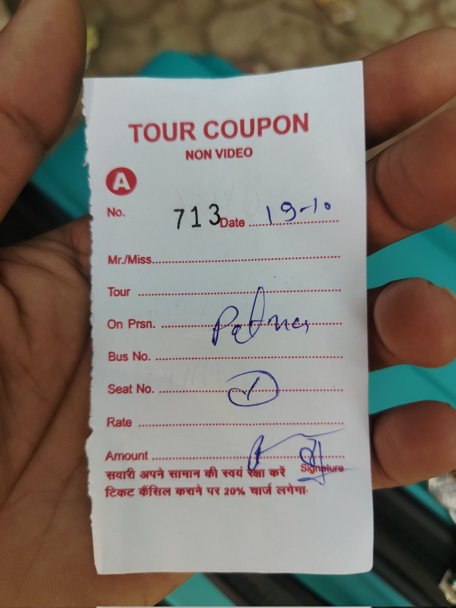GmauSanket's tweet image. Cost of this fraud as 5 person on one seat in bus @₹2500 which not even reached to promised destination. This is how and why remote controlled govt thanks #fraudmodi