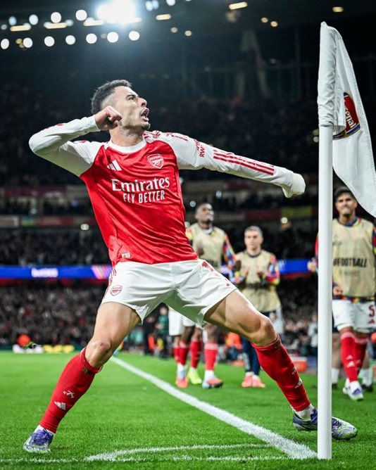 Arsenal Revealed (@arsenalreveal) on Twitter photo 🚨 Arsenal fans let's celebrate that win by following each other!
Repost 🔁
Follow Me 🤝🏼
Comment ❤️❤️❤️ paint everywhere red and follow everyone that likes it.. Ensure to follow back if you were followed! 🚨 Arsenal fans let's celebrate that win by following each other!
Repost 🔁
Follow Me 🤝🏼
Comment ❤️❤️❤️ paint everywhere red and follow everyone that likes it.. Ensure to follow back if you were followed!