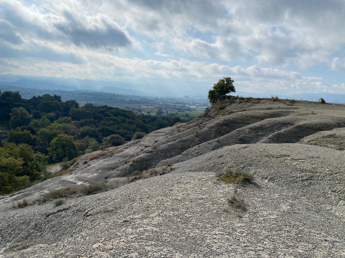 CELlinarsValles's tweet image. Imatges de la darrera sortida de la secció de muntanya a Osona.
Manllefu-⛪Ermita de Lurdes o Santuari de Puig-agut.
#Osona #Manlleu #excursionisme #SantuariPuigagut