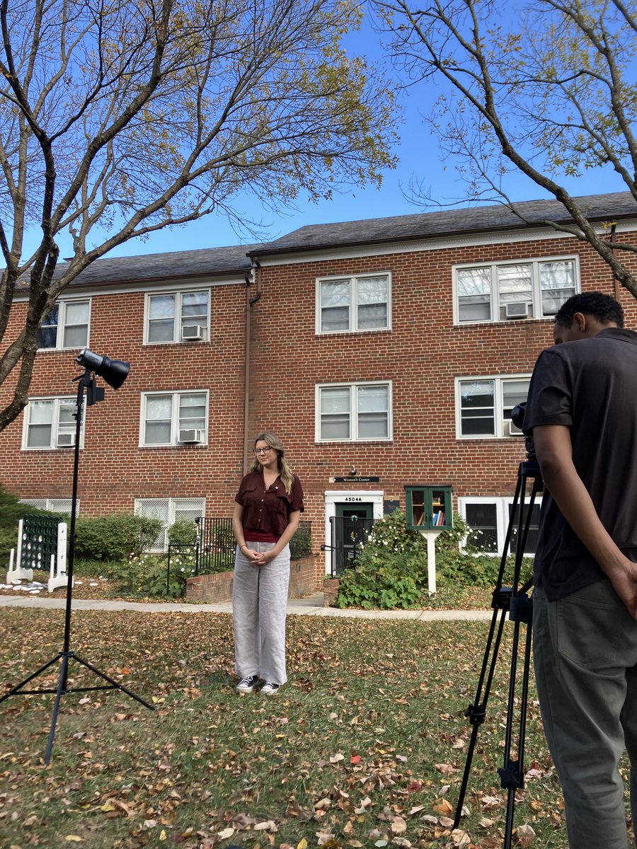 CommPound's tweet image. The first newscast from Loyola’s Advanced TV and Reporting class, “The Echo,” produced by GreyComm Studios launches this week! Be on the lookout for the broadcast featuring sports and a SkyHound weather forecast!
🌤️📽️