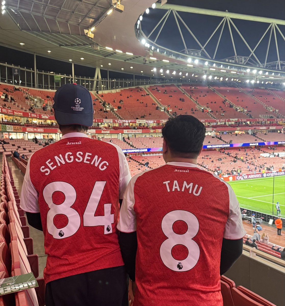 tilakgurung's tweet image. Became friends talking about Arsenal and watching games together in discord.
Now after two years, finally watching Arsenal together with @sengseng84 in Emirates Stadium
Thank you @GraceNft89 for the tickets.
You still find true friends in Web3