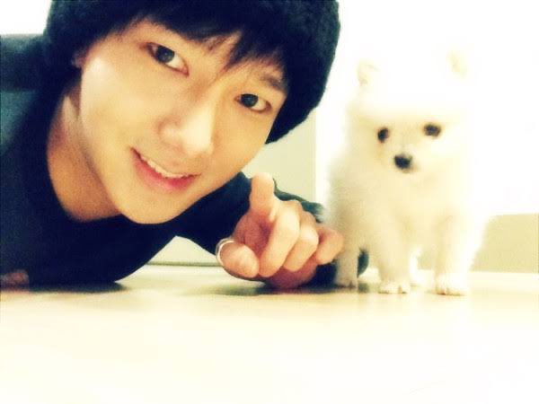 yesung_hand's tweet photo. 멜로야 이젠 아프지 말고 행복하길 바래 https://t.co/gaHNJmyVrq