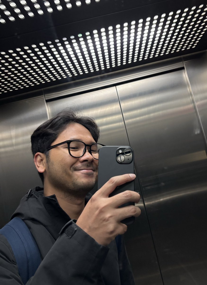 axeleric's tweet image. Positive vibe only 😝
Jarang-jarang cerah soalnya