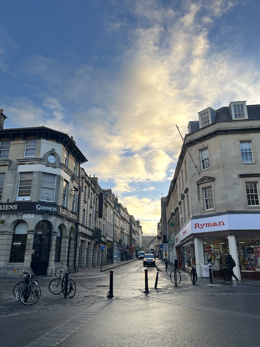 axeleric's tweet image. Positive vibe only 😝
Jarang-jarang cerah soalnya