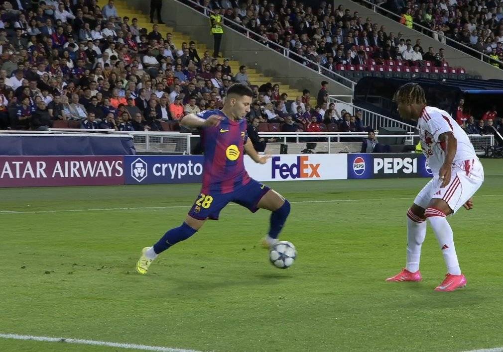 What an 𝐞𝐥𝐚𝐬𝐭𝐢𝐜𝐨 assist by Roony 🥵