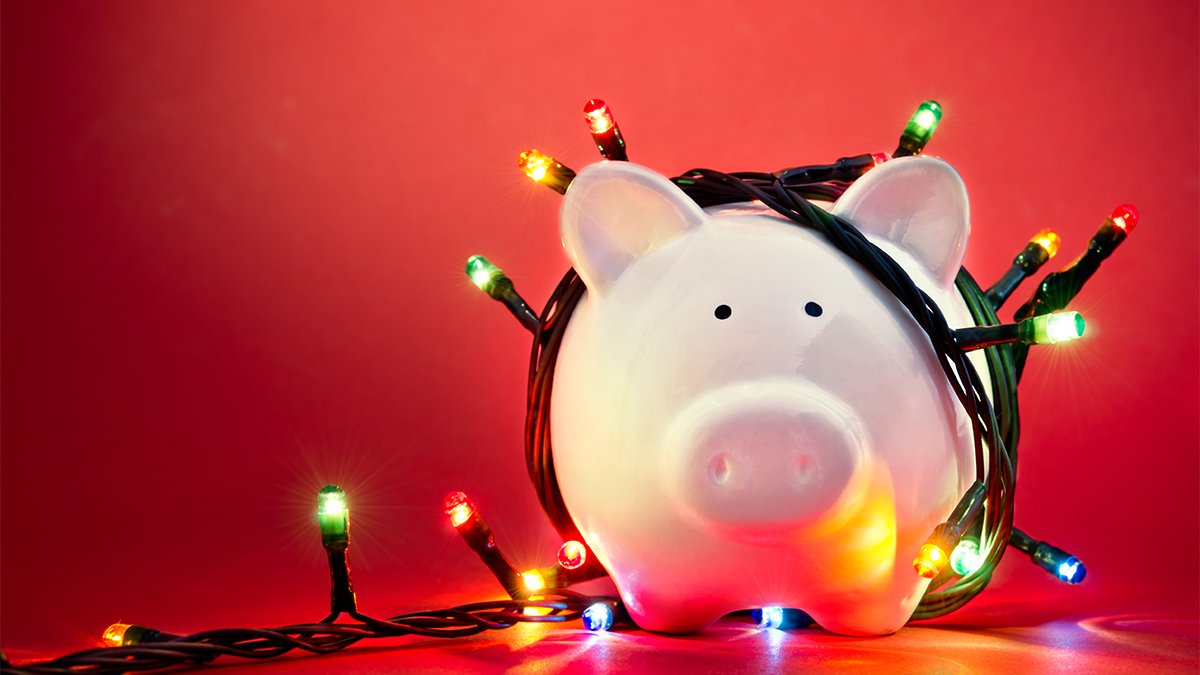 MoneySavingExpert (@moneysavingexp) on Twitter photo Want FREE CASH in time for Christmas?
Now a Magnificent Seven firms will pay you up to £400 to switch! 🤑
So if your current bank doesn't make you smile, then ditch, switch, and boost your Christmas coffers:
moneysavingexpert.com/tips/2025/10/2… Want FREE CASH in time for Christmas?
Now a Magnificent Seven firms will pay you up to £400 to switch! 🤑
So if your current bank doesn't make you smile, then ditch, switch, and boost your Christmas coffers:
moneysavingexpert.com/tips/2025/10/2…
