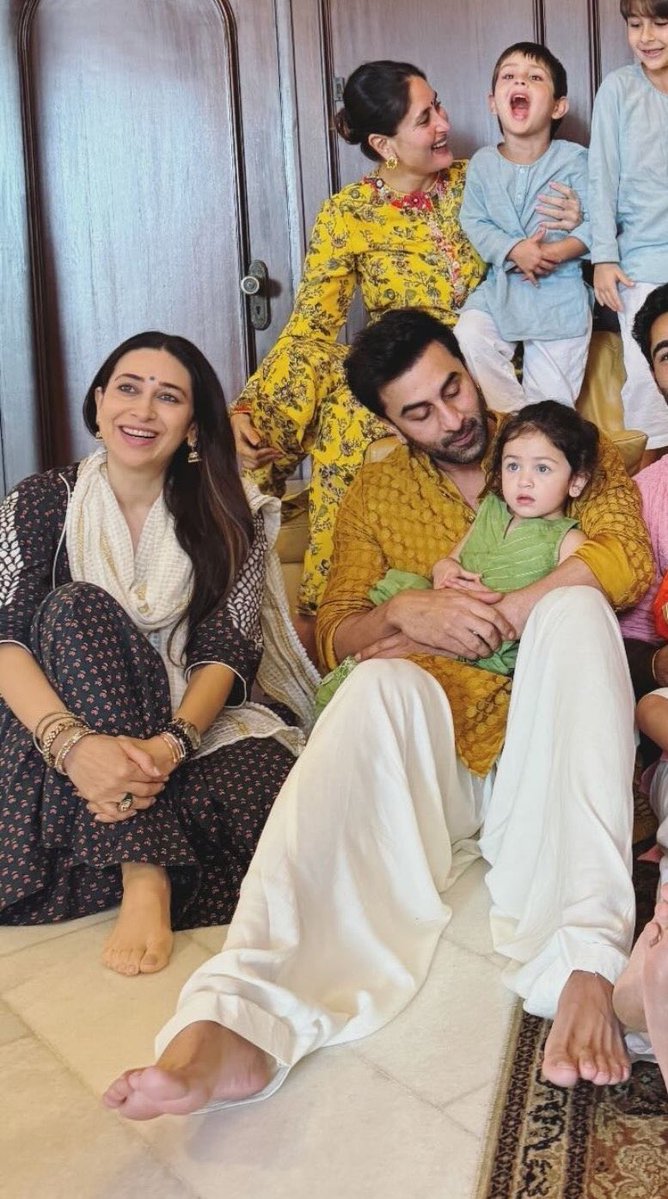 KattarKapoor's tweet image. It’s in the genes 🫡 Can’t fake this kind of royalty ..