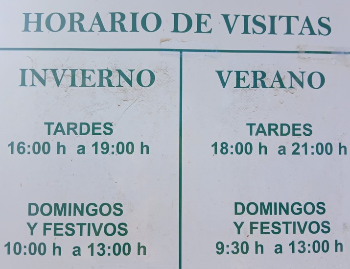 HdadTorrijos's tweet image. ACTUALIDAD: Con el cambio al horario de invierno, a partir del lunes 27 de octubre el horario de apertura de la capilla del Cristo de Torrijos es el siguiente: de Lunes a Sábado de 16:00 h a 19:00 h y los domingos y festivos de 10:00 h a 13:00 h