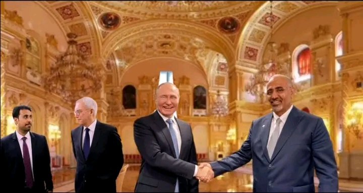 التاريخ يُكتب الآن من موسكو 
الرئيس عيدروس الزُبيدي إلى جانب فلاديمير بوتين في  #قصر_الكرملين — الجنوب يثبت أنه حاضر في الساحة الدولية بقوة