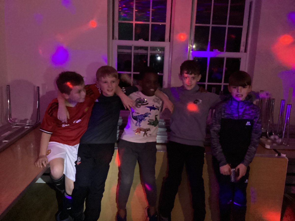 HorwichParishCE's tweet image. Disco time 🪩 #Lockerbie #hpy6